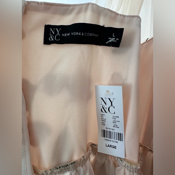 Sleeveless 3D Floral Print Dress - Picture 8 of 8